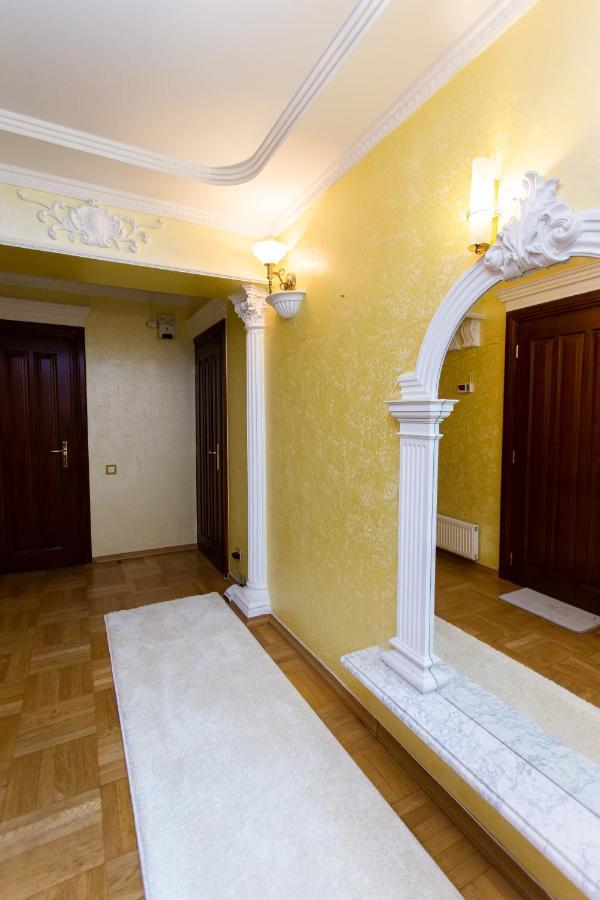 Центр. Вулиця Липова. 3 Кімнати Apartment Ternopil Luaran gambar