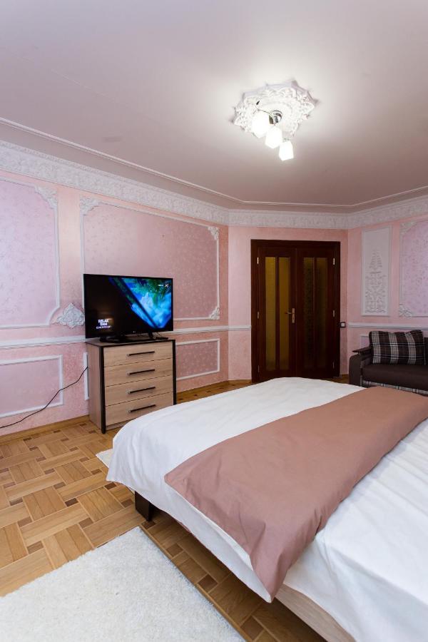 Центр. Вулиця Липова. 3 Кімнати Apartment Ternopil Luaran gambar